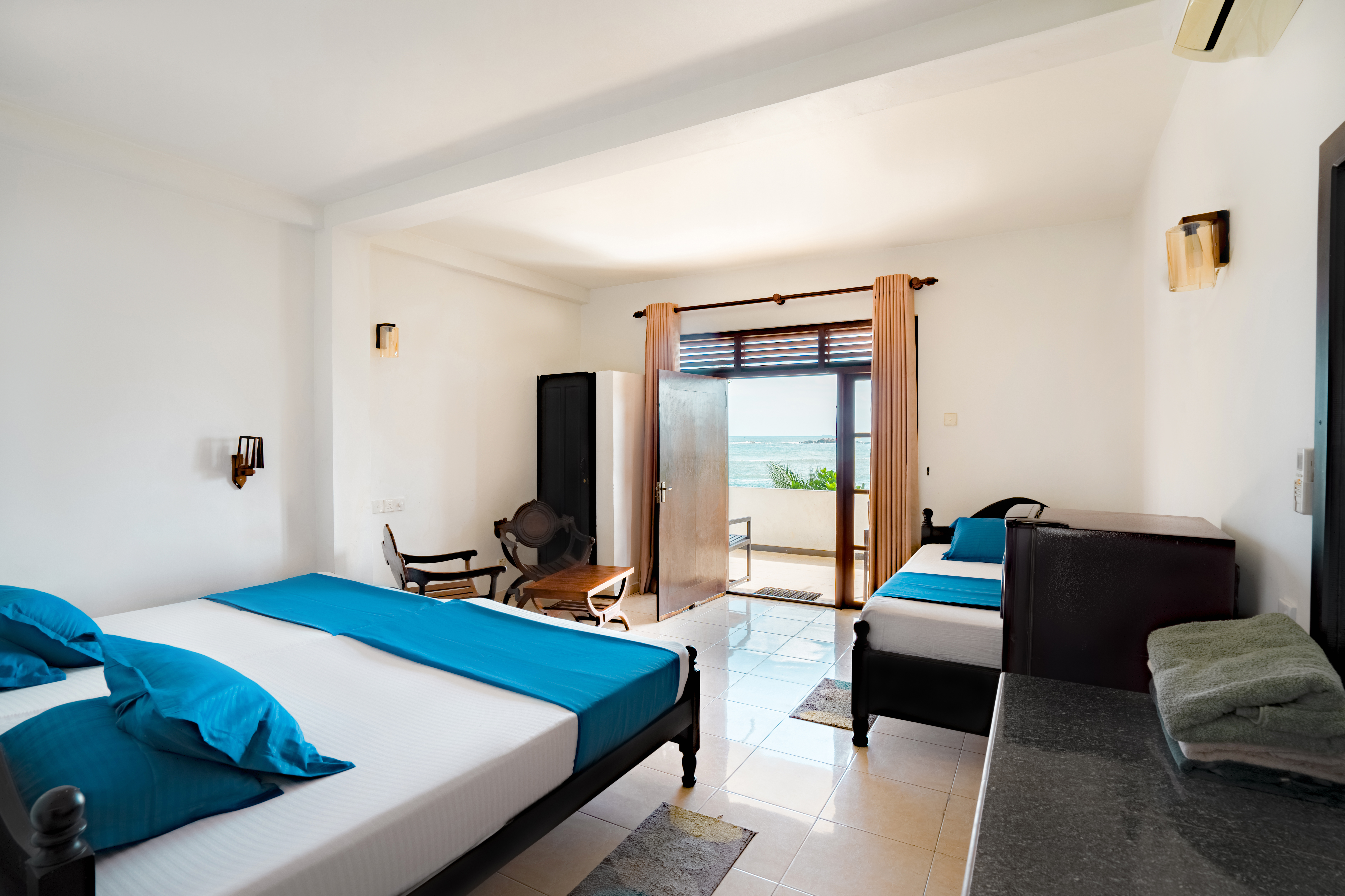 NIIRA SKY LOFT